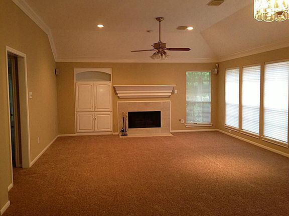 5th image of 2810 Silver Bough Cir