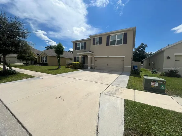 9907 Warm Stone St, Thonotosassa, FL 33592