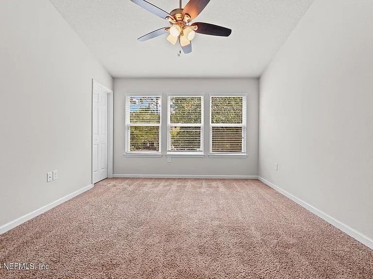 6791 Roundleaf Dr — Photo 18