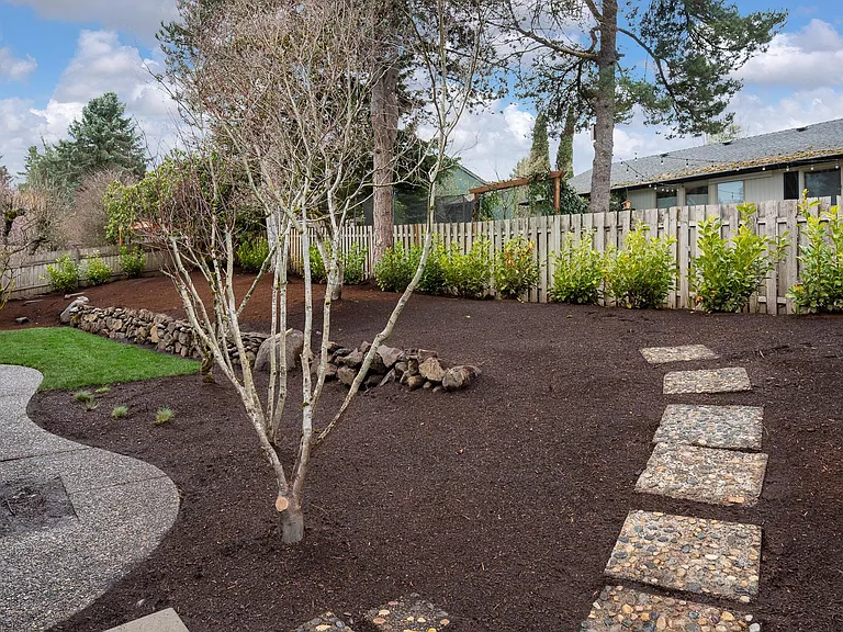 2418 Saddle Ct — Photo 31