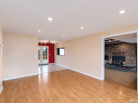 3rd image of 1414 88th Dr SE