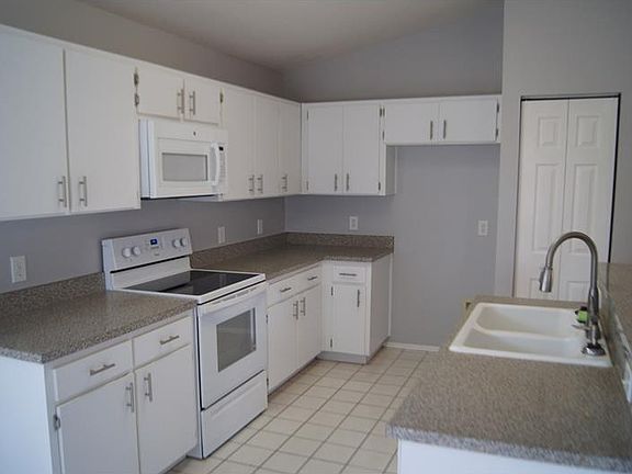 4th image of 6806 Yardley Oaks Ct