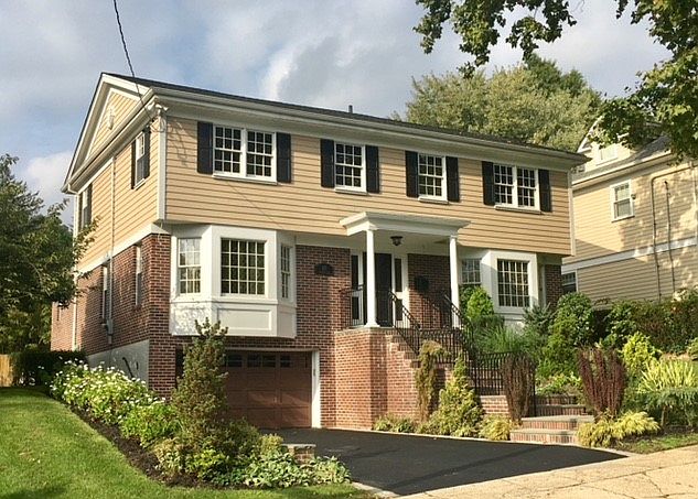 1st image of 211 Hillside Ave
