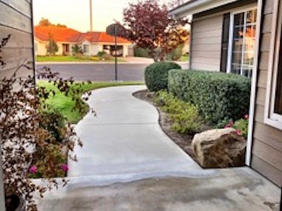 3rd image of 2405 Longdrive Ln