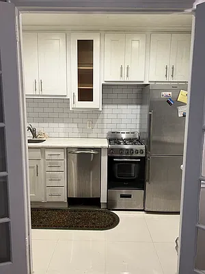 Rented by Realmart Realty LLC | media 3
