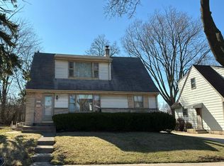 4647 S 14th St, Milwaukee, WI 53221