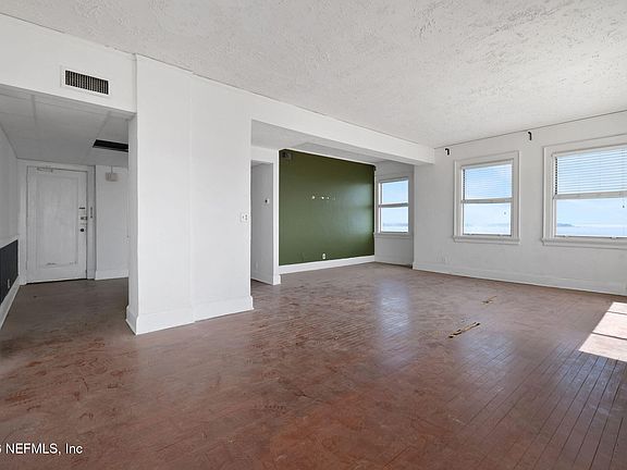 4th image of 1846 MARGARET Street #10A & 10B