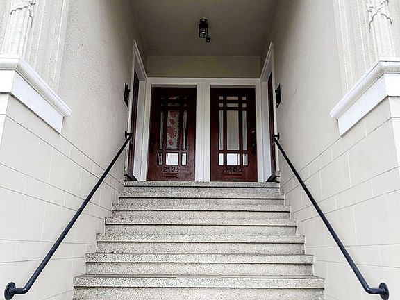 3rd image of 2705 Anza St