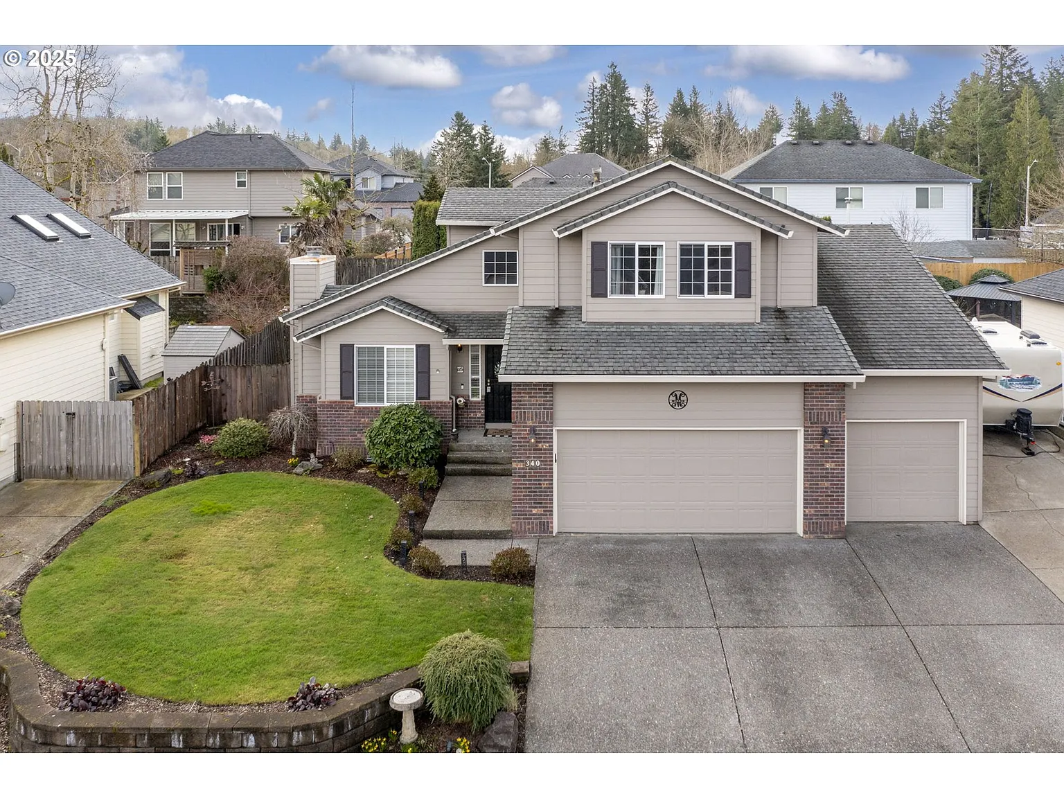 340 SW 37th Ter photo 1
