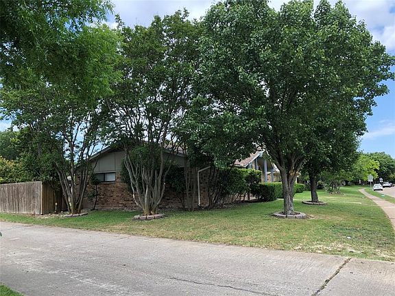 4th image of 1609 Bobbie Ln
