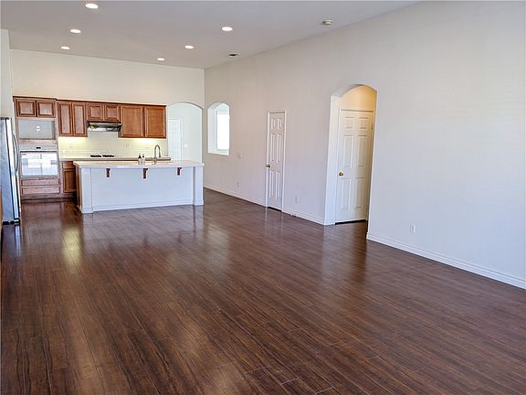 5th image of 6490 Hunter Rd