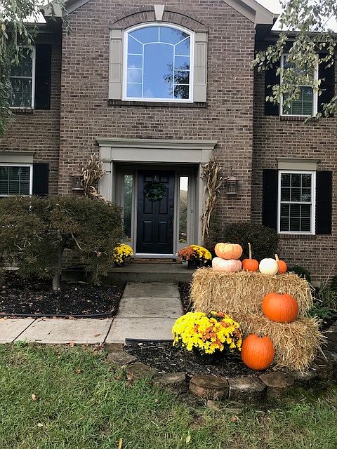 2nd image of 608 Braddock Ct