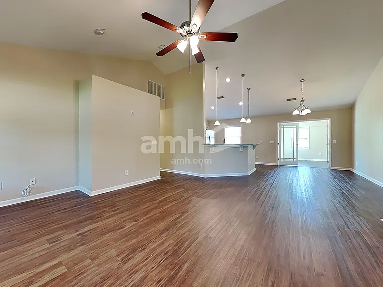 128 Heartstone Cir — Photo 8