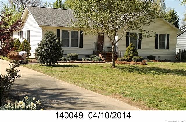 1st image of 725 Malotte Ln