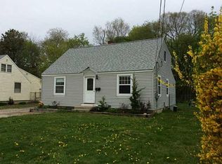 32 Nichols Rd, North Kingstown, RI 02852