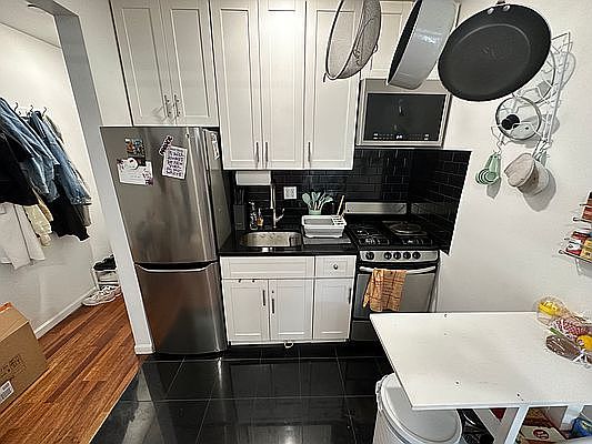 5th image of 134 Allen St APT 15