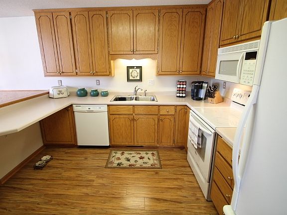 4th image of 207 Sunwood Park Dr