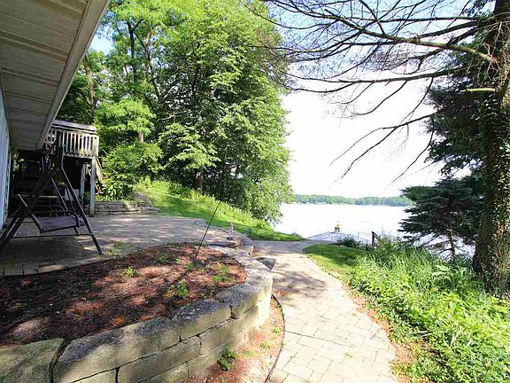 5th image of 5895 E Pierce Rd