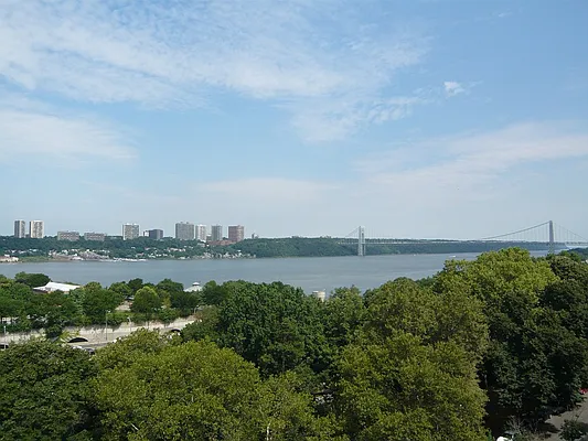 Rented by Glenmark Realty | media 37