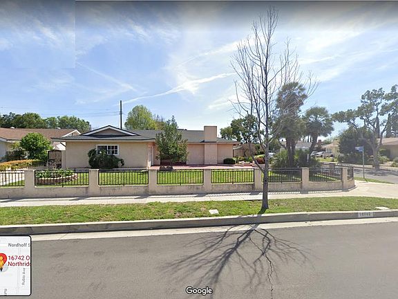 4th image of 16742 Osborne St
