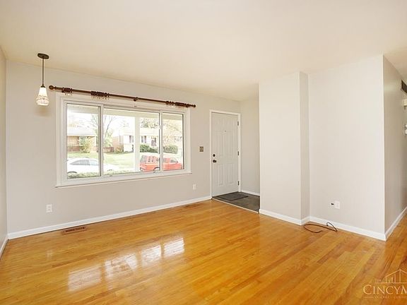 5th image of 563 Brunswick Dr