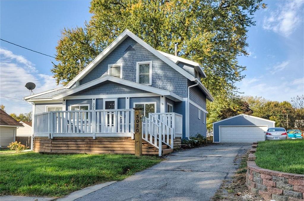 3020 48th St, Des Moines, IA 50310 Zillow