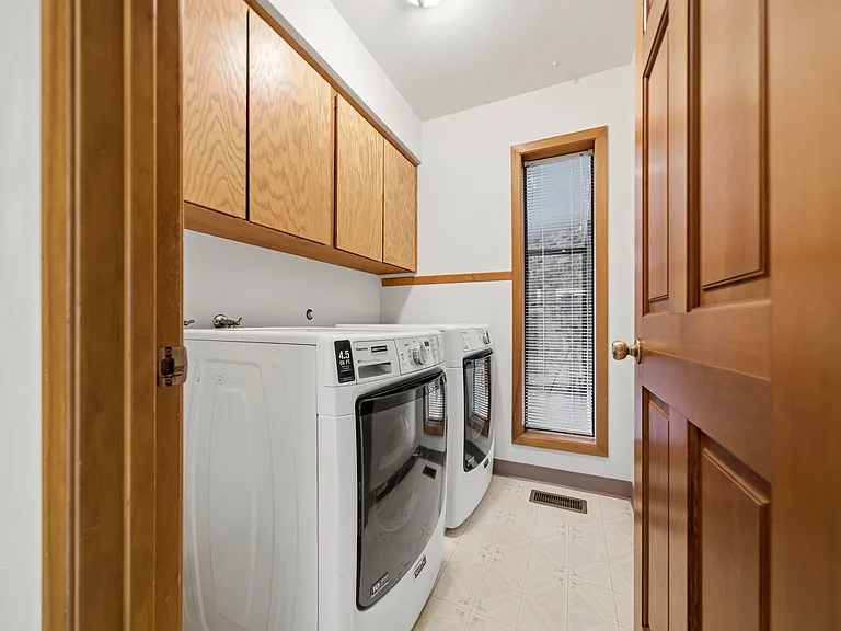 11306 SE 19th St — Photo 12