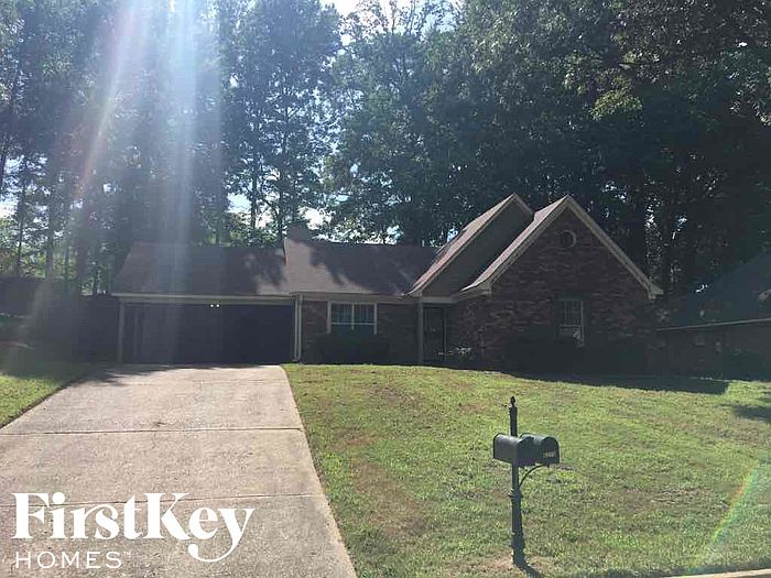 1st image of 6711 Hickory Crest Dr