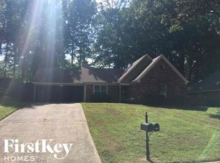 6711 Hickory Crest Dr, Walls, MS 38680