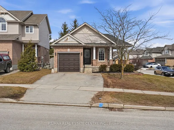 321 Montgomery Blvd, Orangeville, ON L9W 5G7