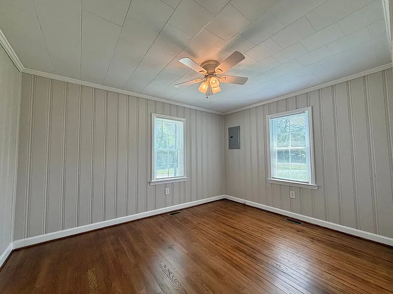 2712 Anthony Rd — Photo 14
