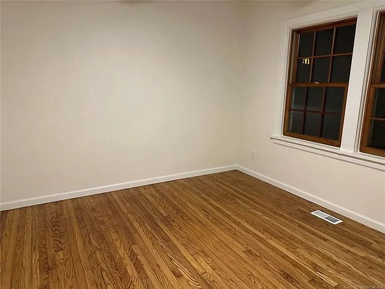 1235 S Gary Pl — Photo 33