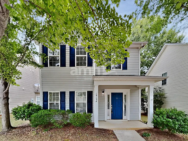 19134 Long Pond Ln — Photo 1