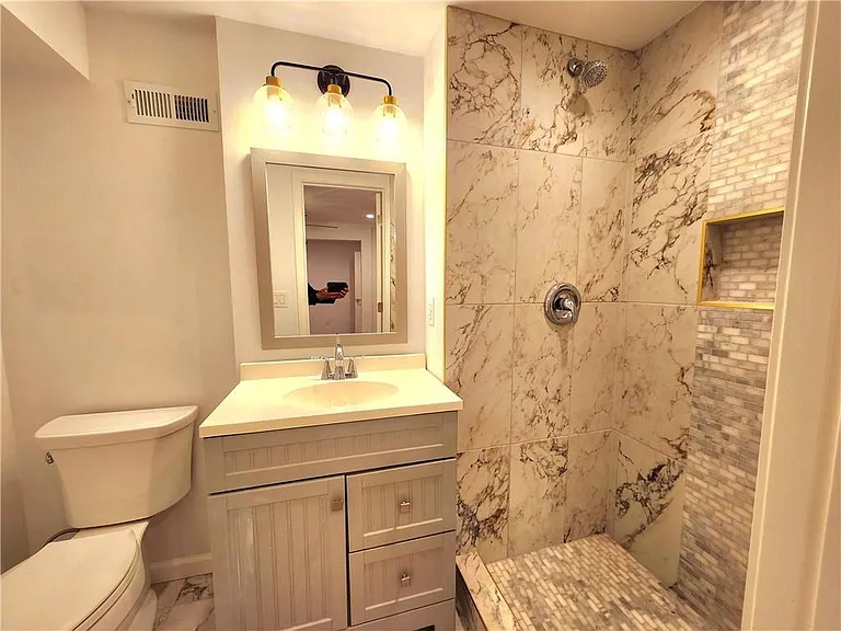 4044 Northside Dr NW — Photo 63