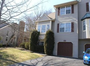 124 Pinehurst Dr, Washington, NJ 07882
