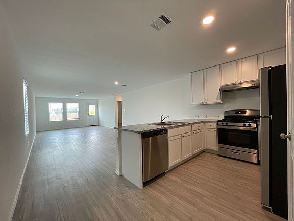 5th image of 4203 Southton Mere