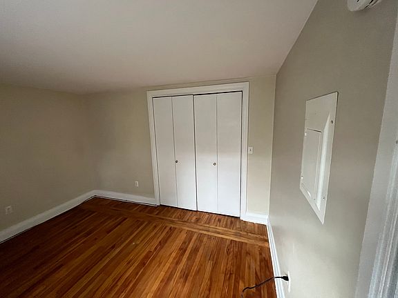 2nd image of 261 Ten Eyck St #4