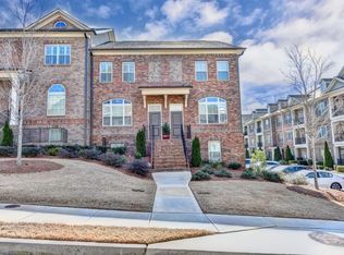 7295 Glisten Ave, Sandy Springs, GA 30328