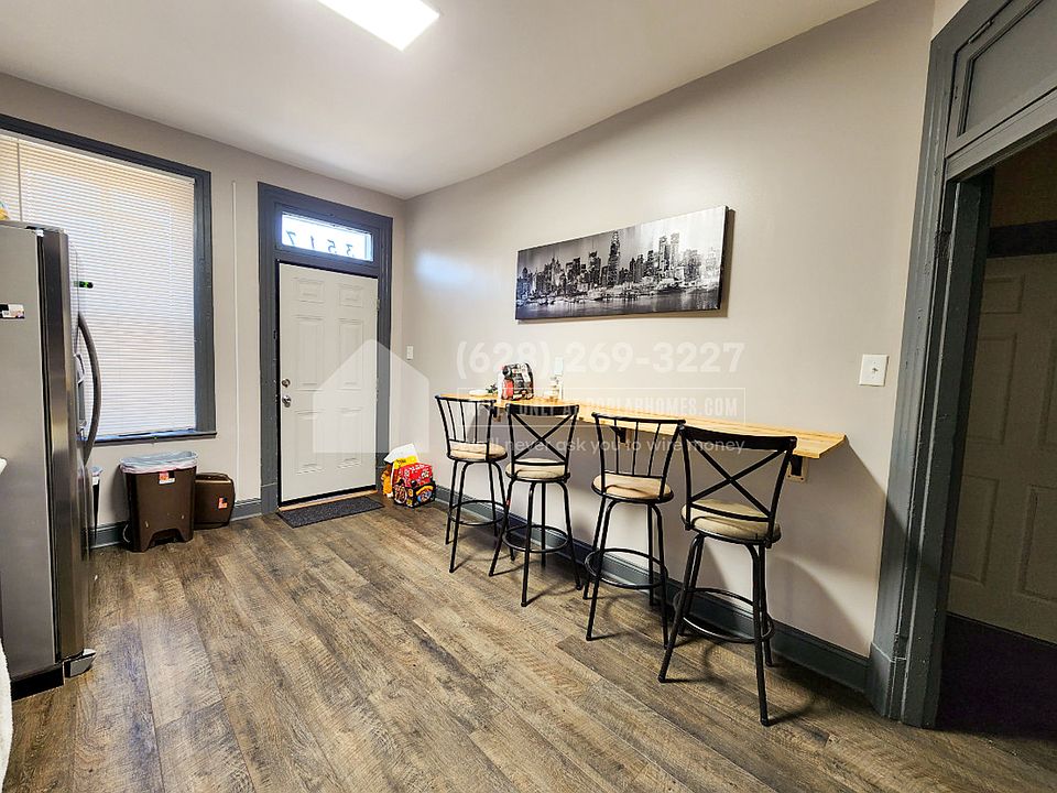 1st image of 3517 Park Ave