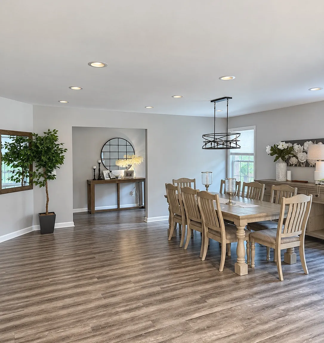 5 bed, 4.5 bath, 3600 sqft, $2,900 — Photo 1