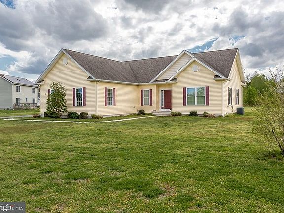 3rd image of 30780 Alyssa Dr