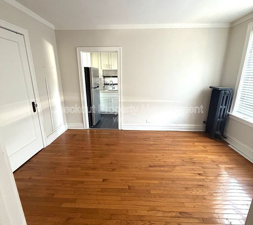 1st image of 5616 Pershing Ave APT 62