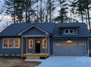 209 Fall Leaves Dr #7, Fairview, NC 28730