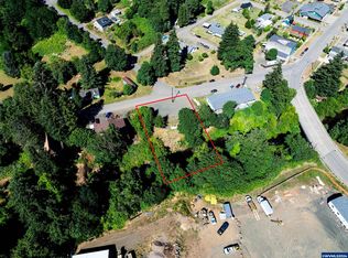 470 Mitchell St, Falls City, OR 97344