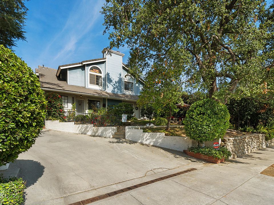 1st image of 681 W Sierra Madre Blvd #8