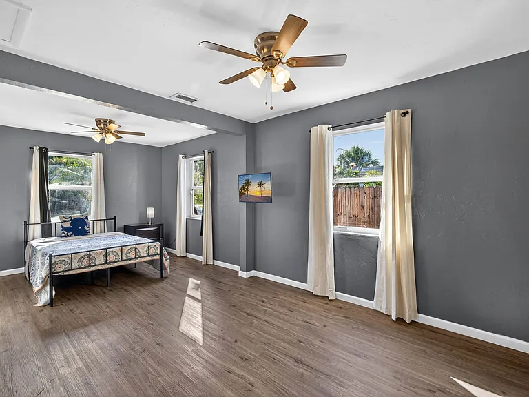 2159 Gerard Ct — Photo 1