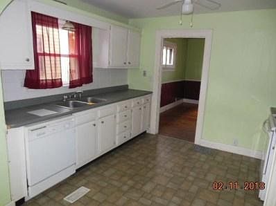 4th image of 2110 King Ave