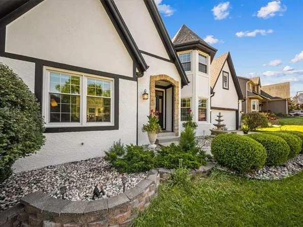 8503 W 153rd St, Overland Park, KS 66223