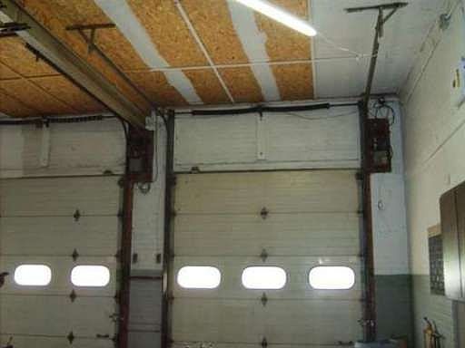 4th image of 625 S Main St