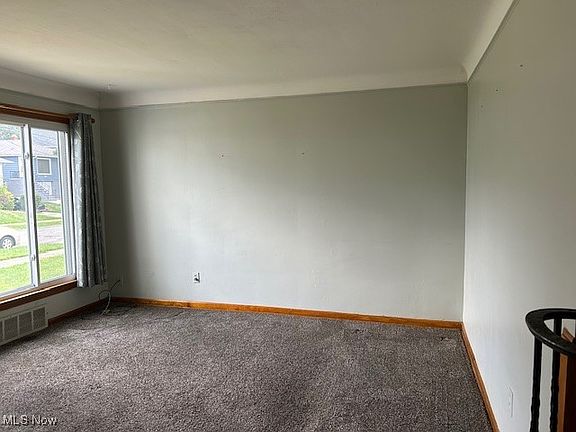 4th image of 11212 Brunswick Ave